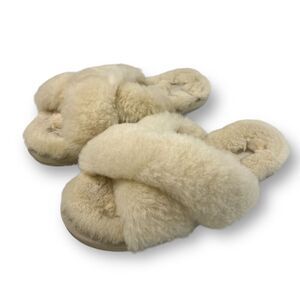 Lamo Serenity Fuzzy Slippers Size 7